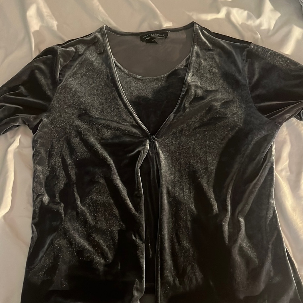 Iridescent Velvet Gray/Silver Sweater Top